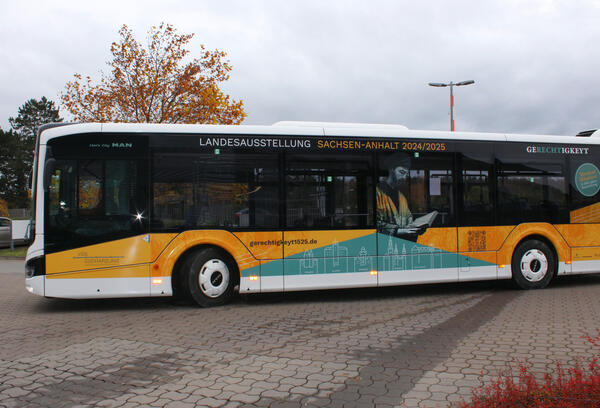 Bild vergrößern: Bus Gerechtigkeyt