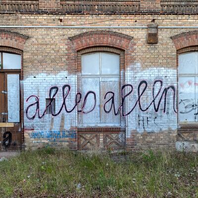 Bild vergrößern: "Alles Allen", Graffiti